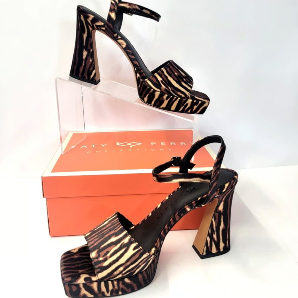 Katy Perry Liger Print Square Toe Sandal Sz 5M NIB